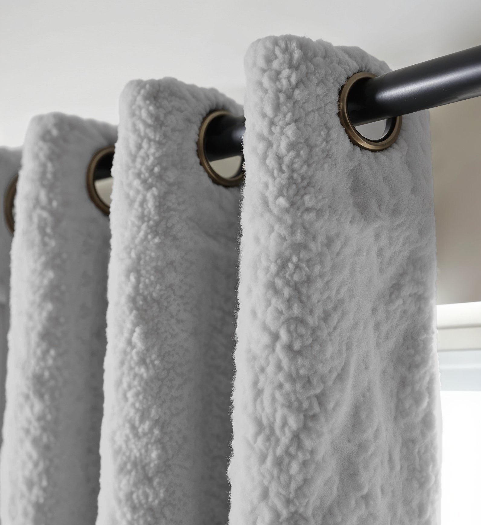 Teddy Gordijnen Black Out Ringen