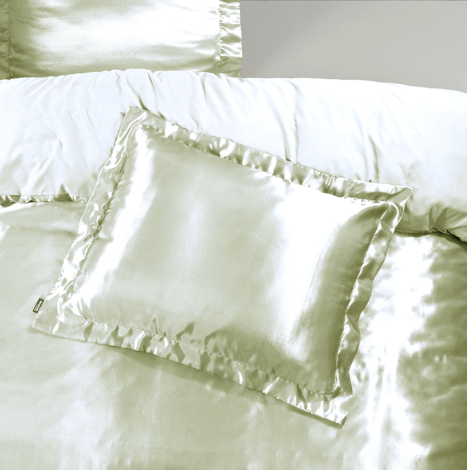 Glossy Creme