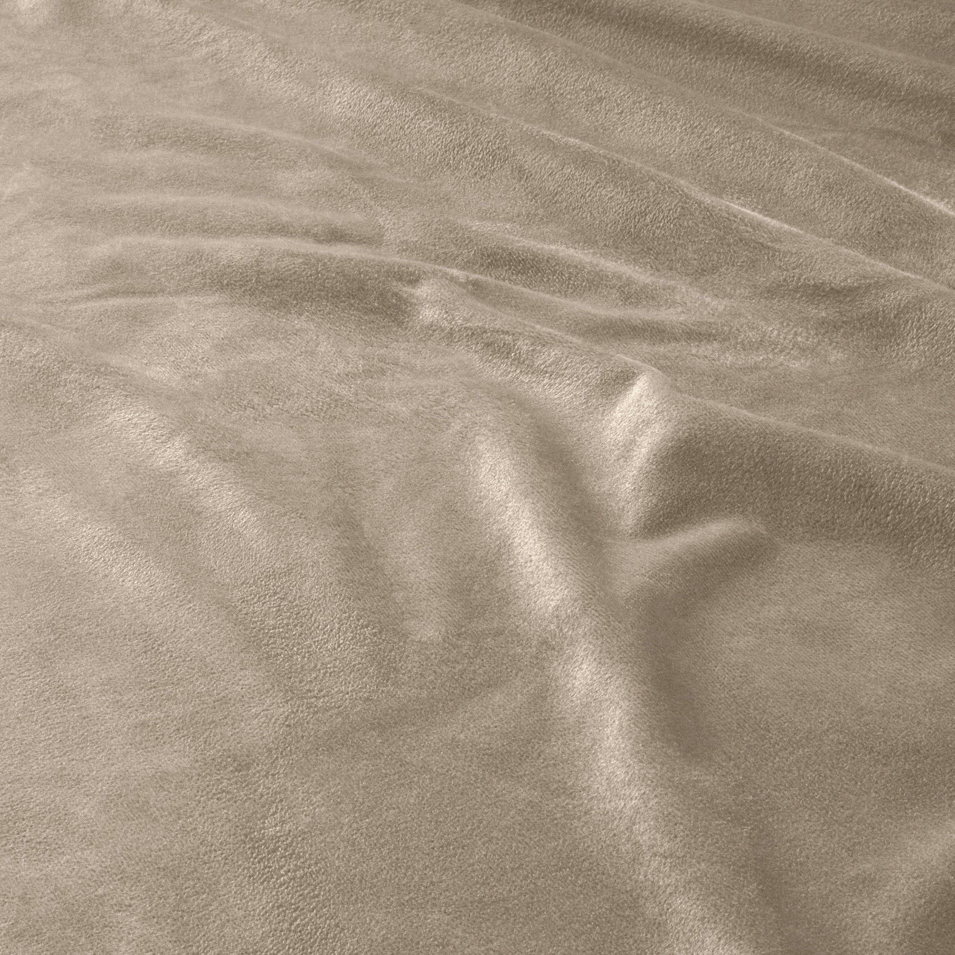 Velvet Piping