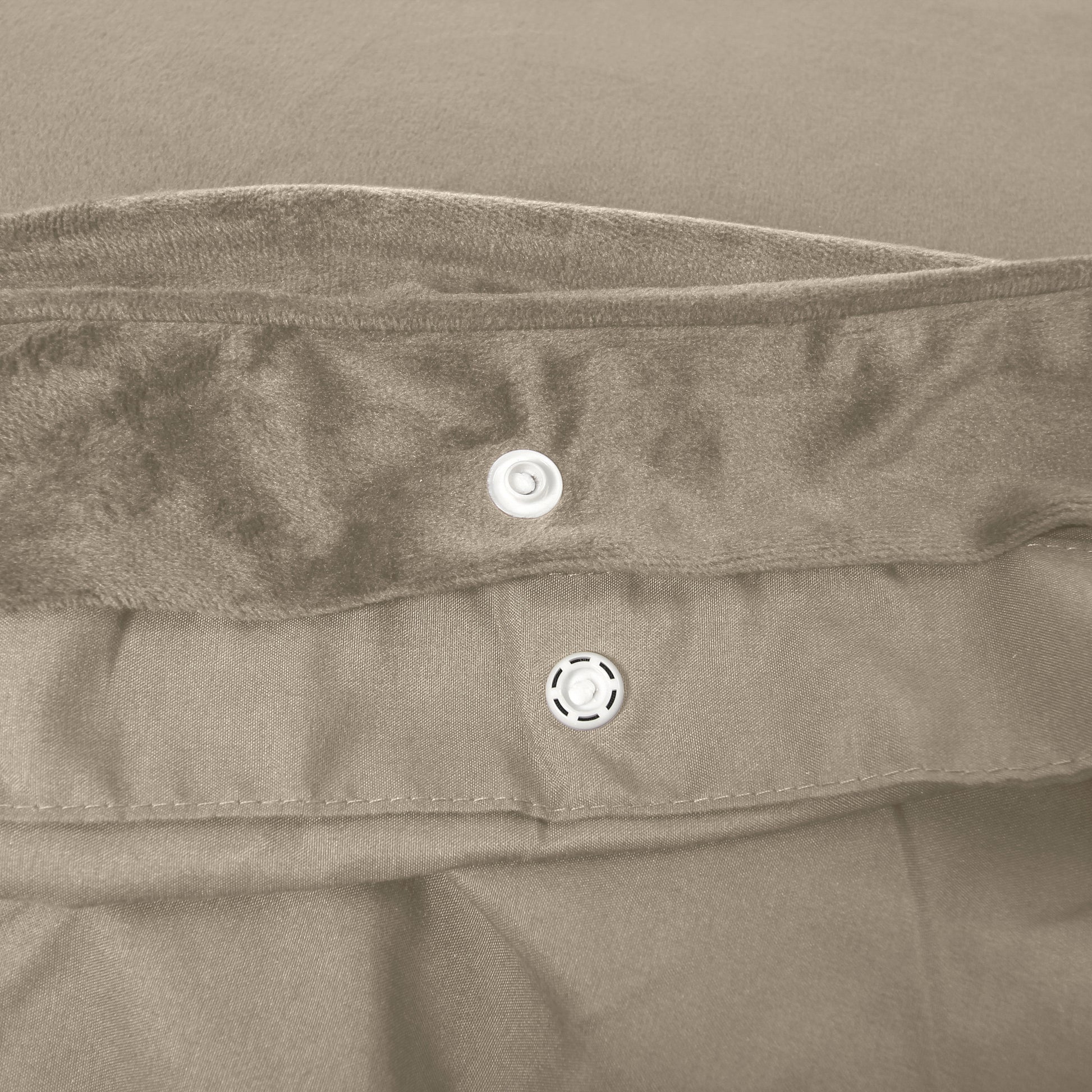 Velvet Piping